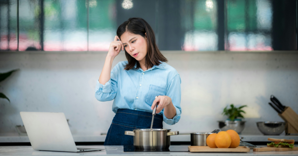 8 habits that feel productive but actually drain your energy