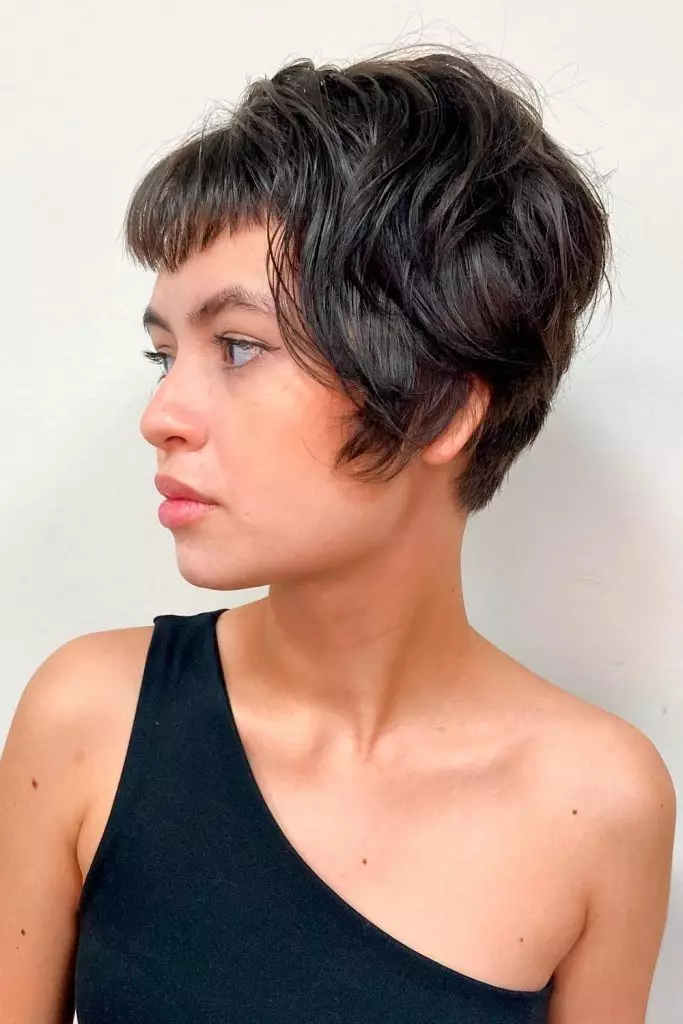 15 Trendy Short Hairstyles For 2024