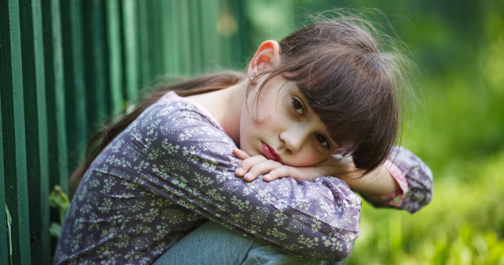 Psychology says middle children who always felt overlooked usually develop these 9 rare social skills as adults