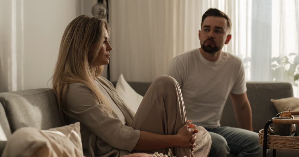 7 heartbreaking ways you know deep down you’re the person they settled for, not chose