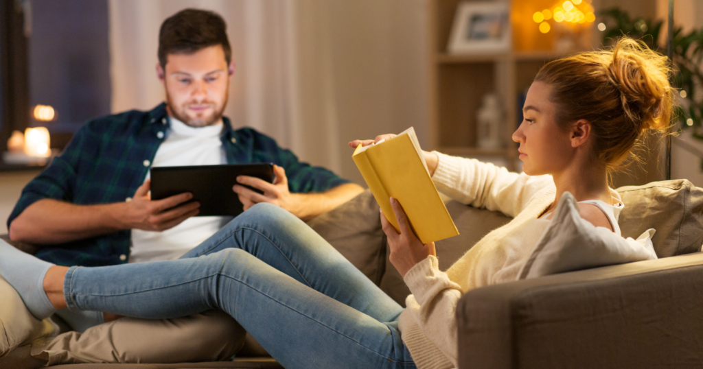 Psychology says the qualities that make people fall for you slowly and completely are almost never the impressive ones — they’re the small, unguarded things you do when you’ve stopped performing, and the people who notice them are usually the ones worth keeping