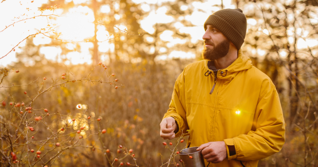 People who pull back from social life in their 30s and finally feel more like themselves almost always share these 8 realisations that have nothing to do with introversion and everything to do with finally knowing who they are