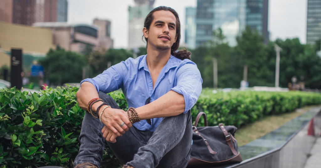 People who withdraw from social life in their 30s and feel better for it almost always share these 8 realisations and none of them have anything to do with introversion