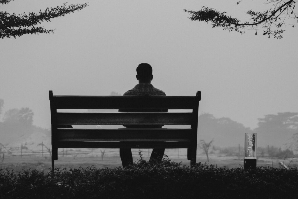 We tend to think grief needs an explanation to heal, but bereavement researchers found the opposite — people who rushed to make meaning of a loss often recovered more slowly than those who let the pain remain unresolved